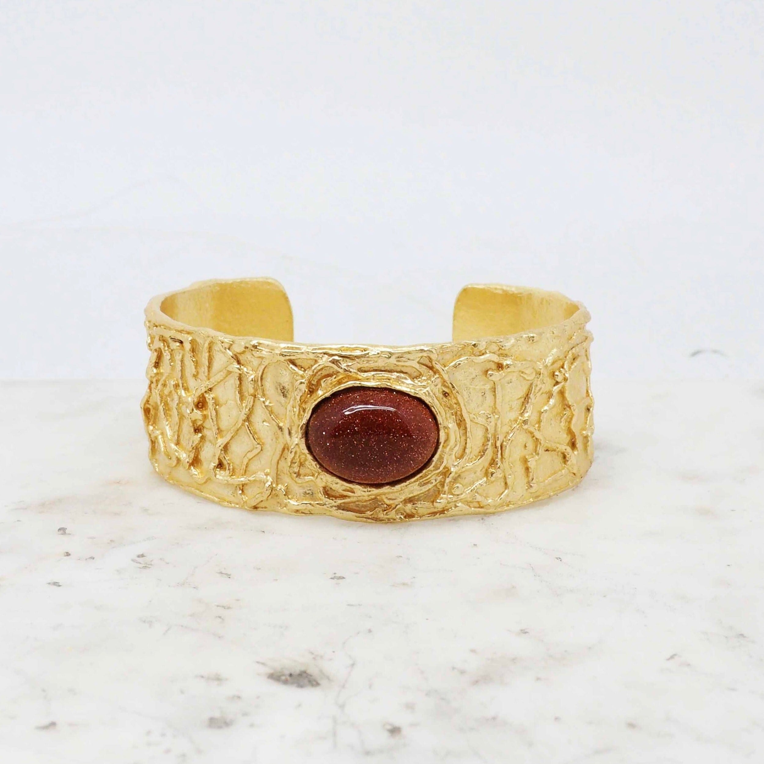 Golden Desert - Sun Stone
