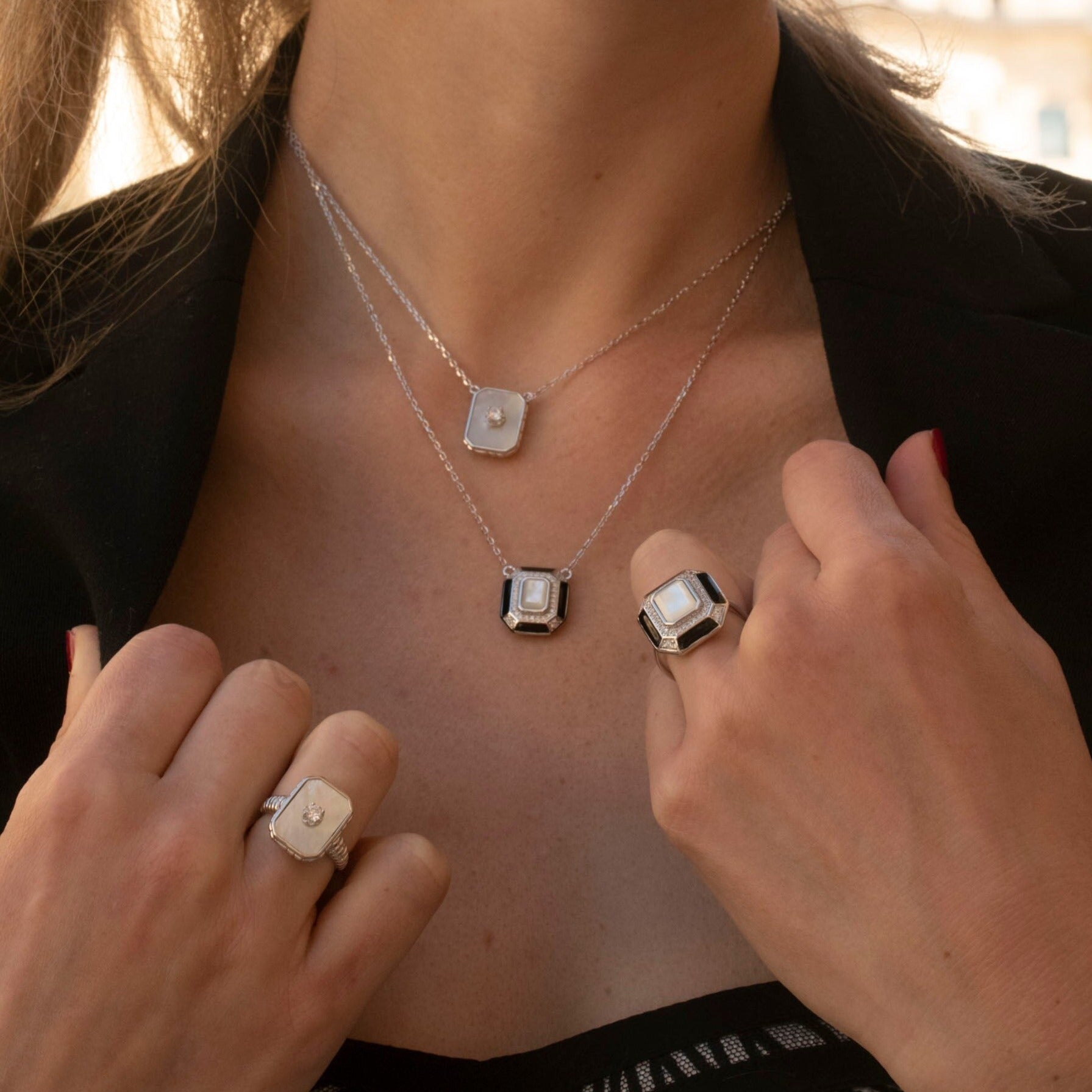 Epure - Mother-of-pearl necklace