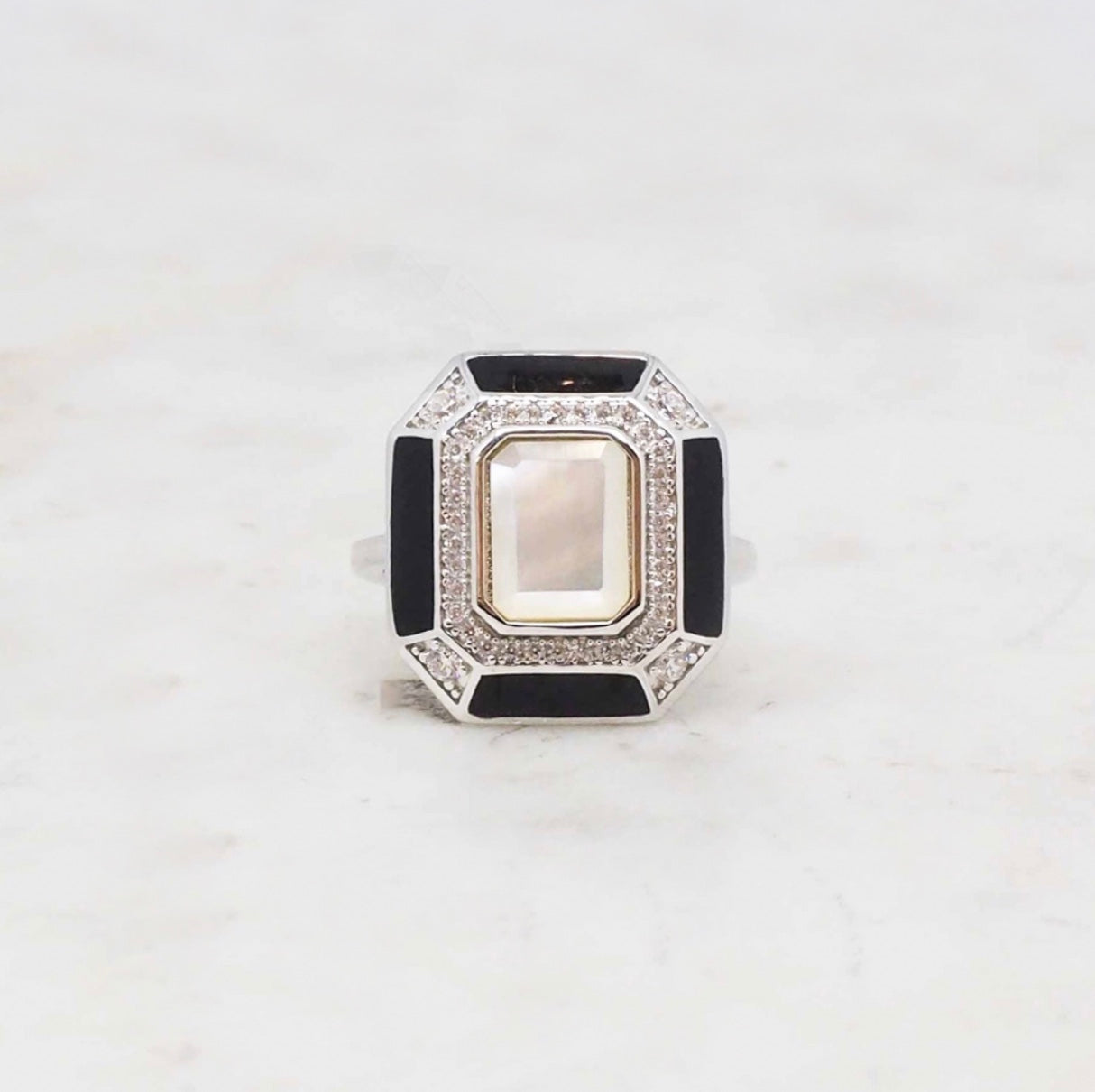 Retro - Mother-of-pearl