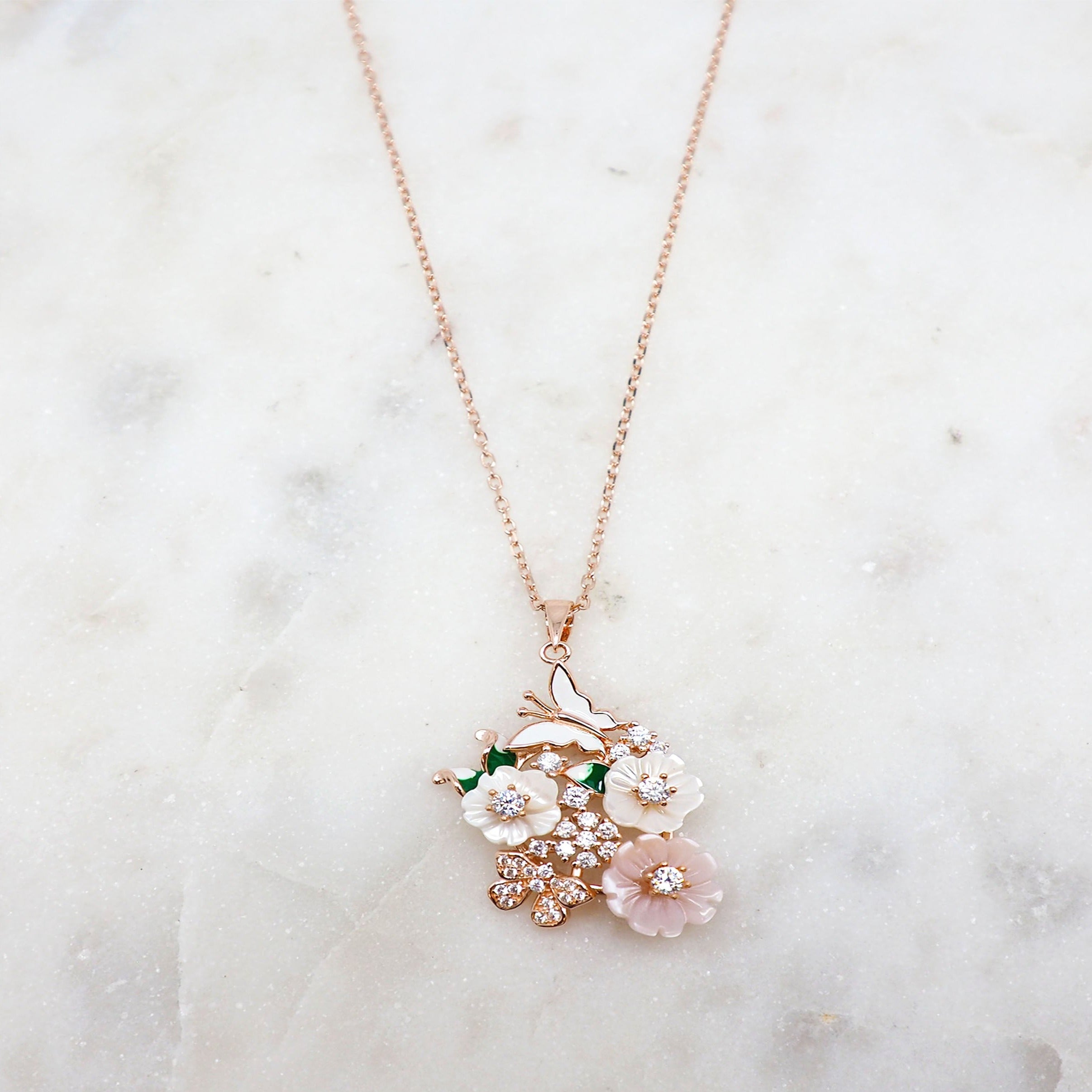 Hatching - Necklace