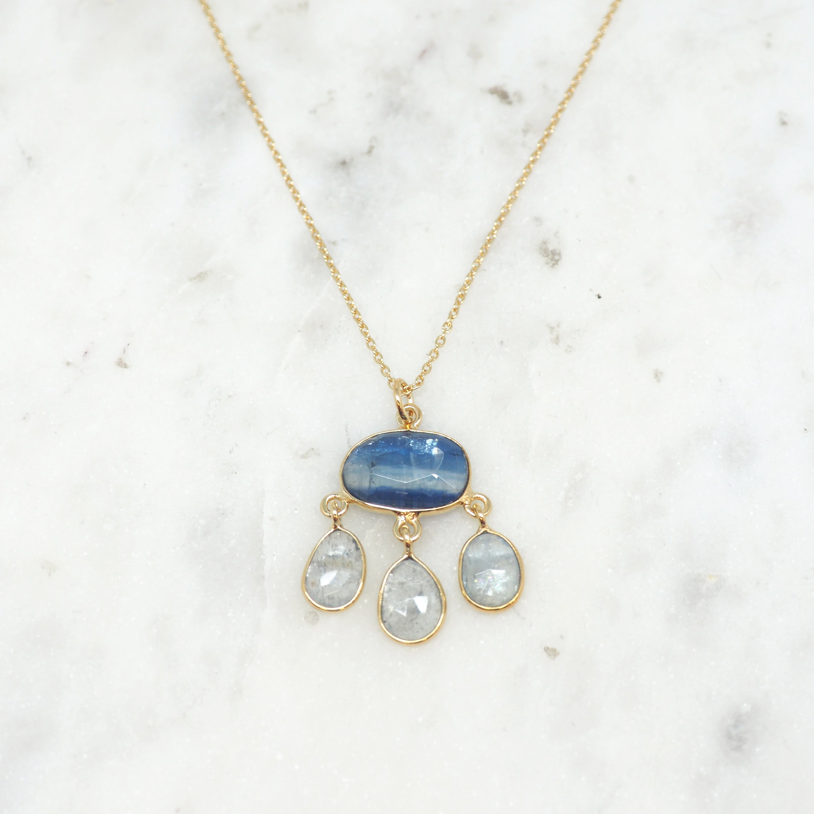 Adèle - Kyanite Bleue